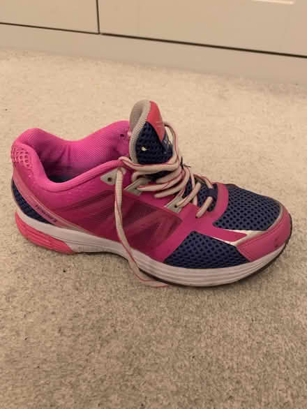 Photo of free Ladies’ trainers, size 5,5=38,5 (Windsor SL4) #3
