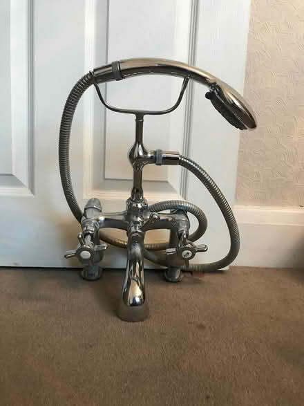 Photo of free Roll Top Slipper Bath w Claw Feet (Welling DA16, Off Welling Way) #3