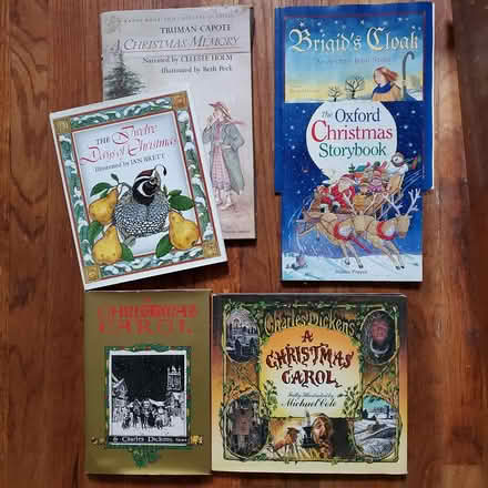 Photo of free Low-toxin Christmas/holiday books (Ann Arbor Northwest Side) #1