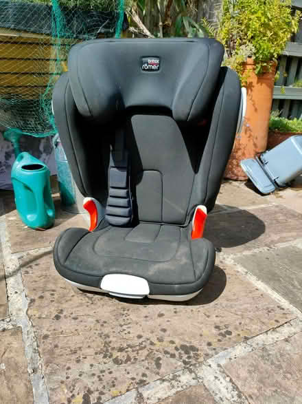 Photo of free Car Seat for 9 months -12yrs old (Reigate) #1