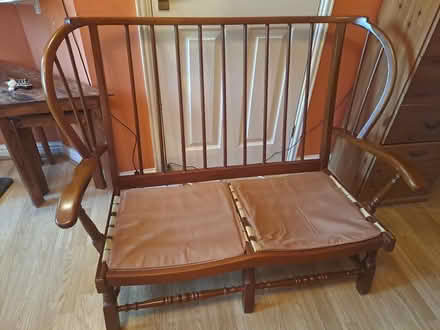 Photo of free Sofa (Isleworth TW7) #4