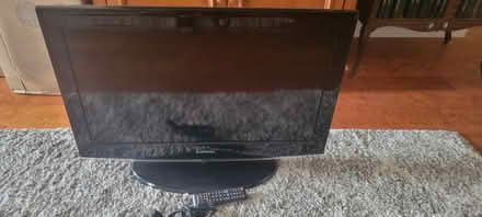 Photo of free Samsung TV 32" (Gambrills off Waugh Chapel Rd) #1