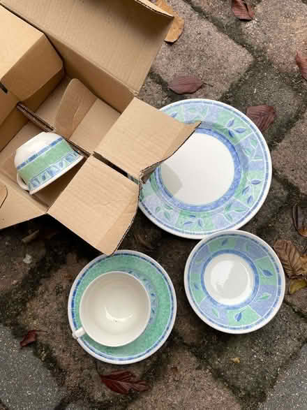 Photo of free Dinner/tea set (Bathwick) #1