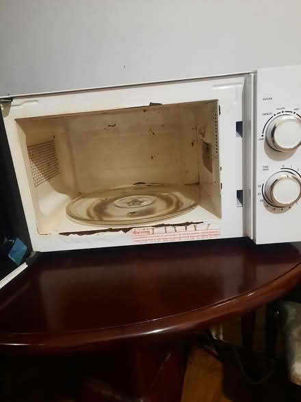 Photo of free Microwave (Bradford BD1) #4