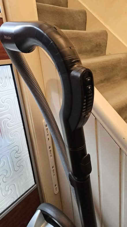 Photo of free Miele revolution 500 vacuum cleaner (Chessington) #2