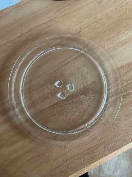 Photo of free Microwave plate (North Walsham NR28) #1