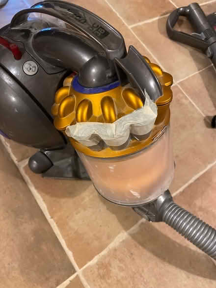 Photo of free Dyson vacuum (East Hanney) #2