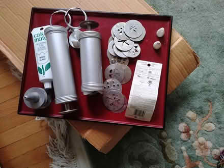 Photo of free 2 Cake decorating sets- metal (Downsview) #1