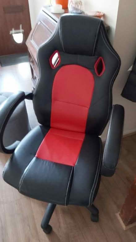 Photo of free Gaming/desk chair (Ashford TW15) #1