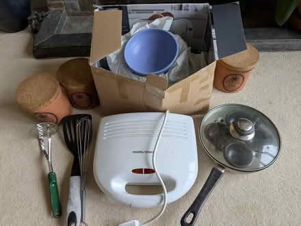 Photo of free Various kitchen items (TW1 Twickenham) #1