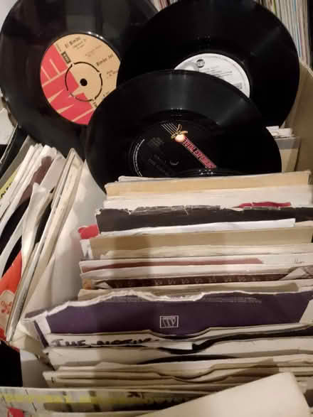 Photo of free 7" records (approx 100+) (Sutton SM3) #2