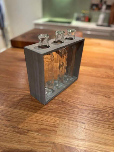 Photo of free flower vase / display (Peppard Common RG9) #2