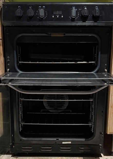 Photo of free Electric Belling cooker double oven (CO10 8JB) #2