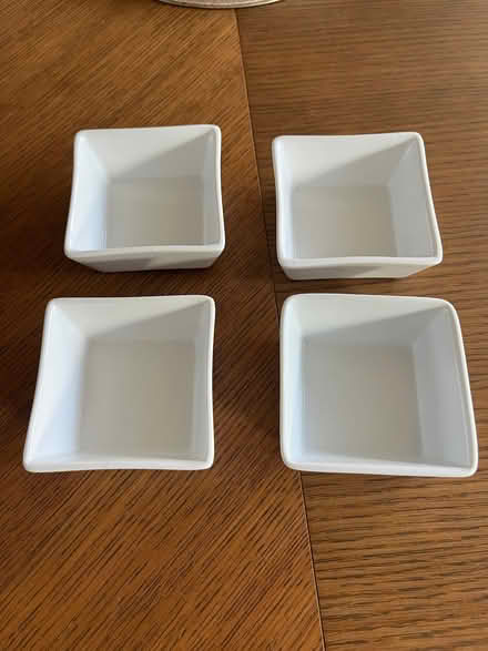 Photo of free Four small ‘nibbles’ dishes (Wokingham RG40) #2