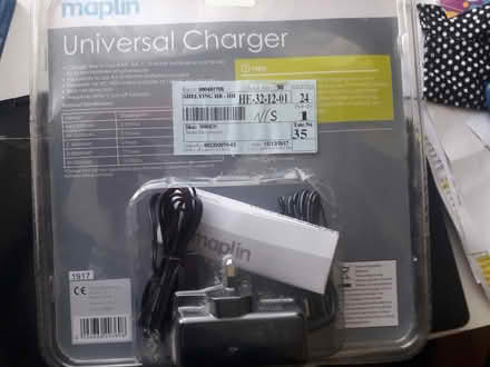 Photo of free Maplin battery recharger (Ringwood BH24) #2