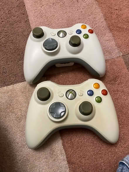 Photo of free XBOX 360 controllers (M14 6EA) #1