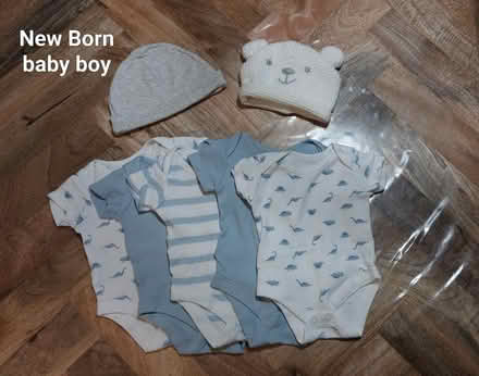 Photo of free New Born vests & hats (SM1) #1