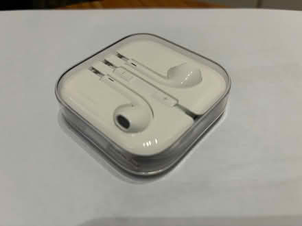 Photo of free Earphones (Broxbourne EN10) #2