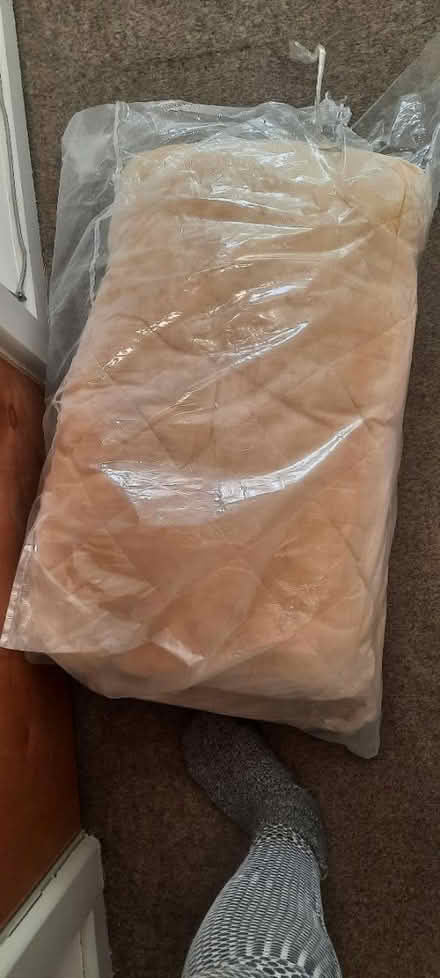 Photo of free 3 used pillows (BD7) #2