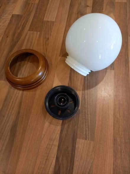 Photo of free Gloge Ceiling Light (Bransford WR6) #2