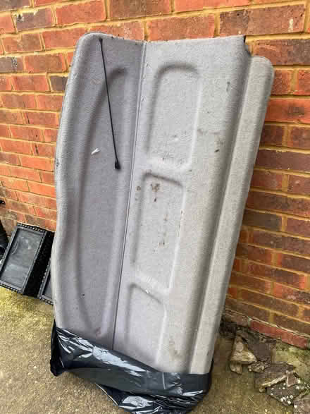 Photo of free Parcel shelf for Citroen Xsara Picasso (Bosham PO18) #1