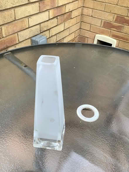 Photo of free Glass Vase (EN2) #2