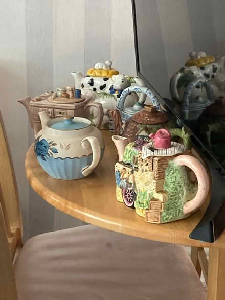 Photo of free Collectable teapots (B29) #1
