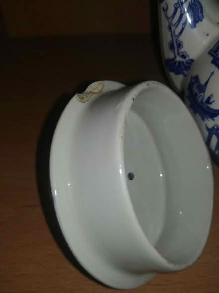 Photo of free Large blue/white teapot (Nr South Norwood Lakes SE19) #3