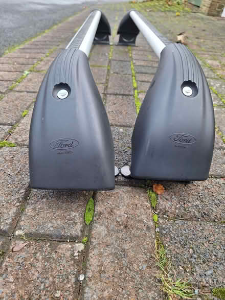 Photo of free Ford Focus 2011-2018 Roof Bars (Brandon Village DH7) #3