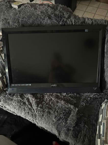 Photo of free 36” inch Vizio flat screen TV (Laurel, MD) #1