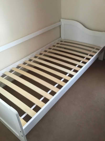 Photo of free Single bed frame (TA1) #1