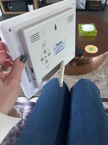 Photo of free Dementia help clock. (Wokingham RG40) #3