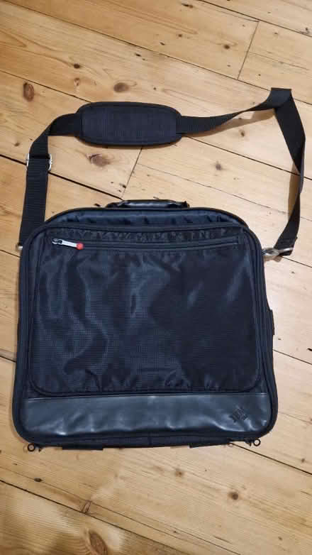 Photo of free IBM thinkpad laptop bag (Enfield EN2) #1