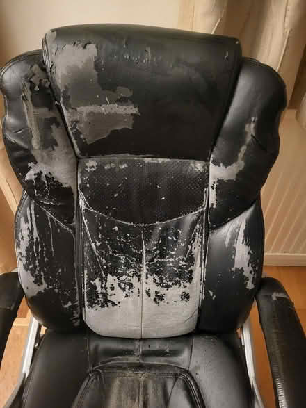 Photo of free Office chair (SW17) #2