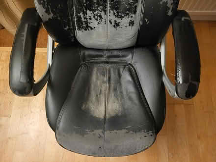 Photo of free Office chair (SW17) #3