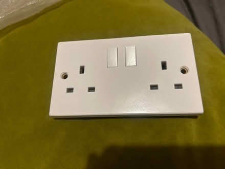 Photo of free Electric plug (77 Reginald Road SE8) #2