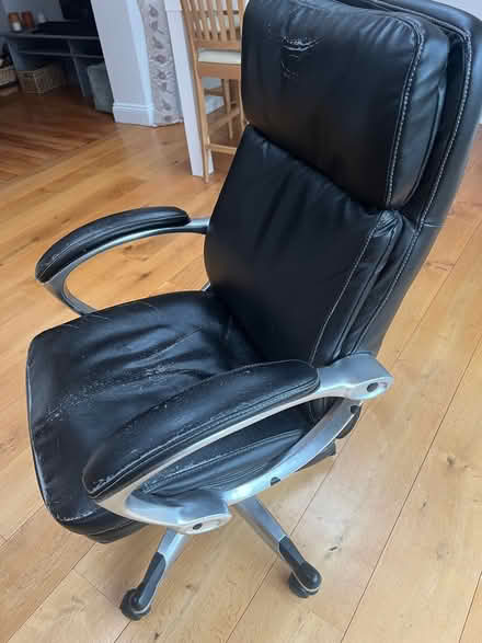 Photo of free Adjustable office chair (Shapwick TA7) #4