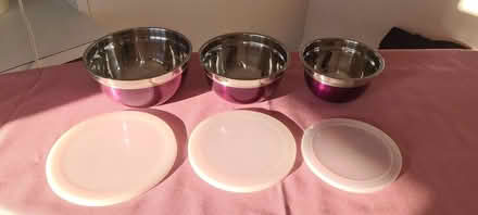 Photo of free Set of 3 nesting bowls with lids (Honor Oak SE23) #2