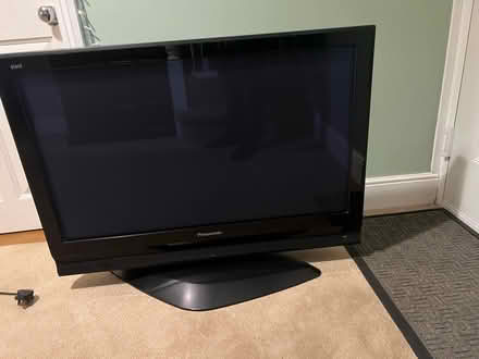 Photo of free Antique Flat Screen TV 36’ (Kelvedon) #3