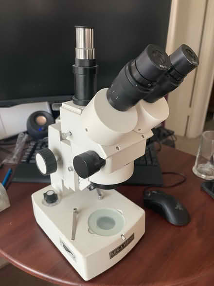 Photo of free Trinocular stereozoom microscope (Vienna, VA) #1