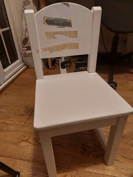 Photo of free Childrens desk and chair (Perry Vale SE23) #2