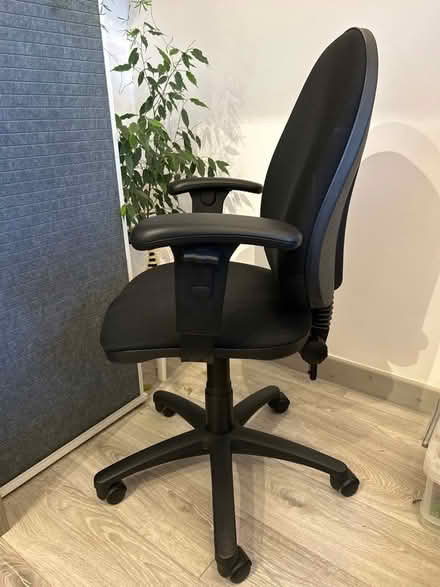 Photo of free Office chair (Moss Side PR26) #2