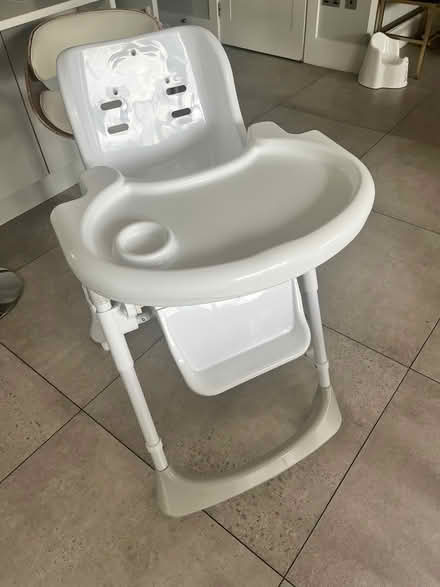 Photo of free Baby high chair (Sallynoggin / Killiney) #4