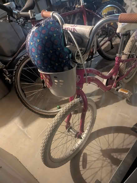 Photo of free kids 20 inch trek mystic bike (Pepperell NH border) #2
