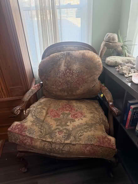 Photo of free Upholstered chair (07758) #1