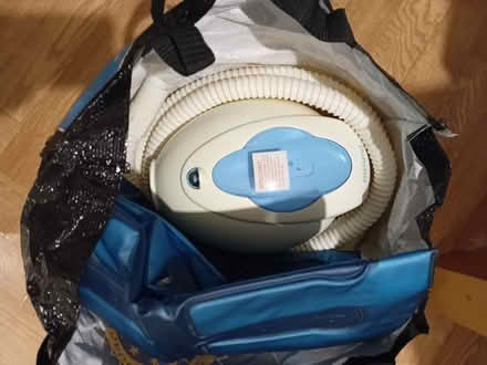 Photo of free Babyliss bath spa/jacuzzi mat (Gobowen SY10) #1