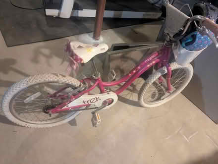 Photo of free kids 20 inch trek mystic bike (Pepperell NH border) #1