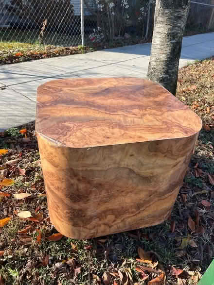 Photo of free Mid century (?) side table (20012) #2