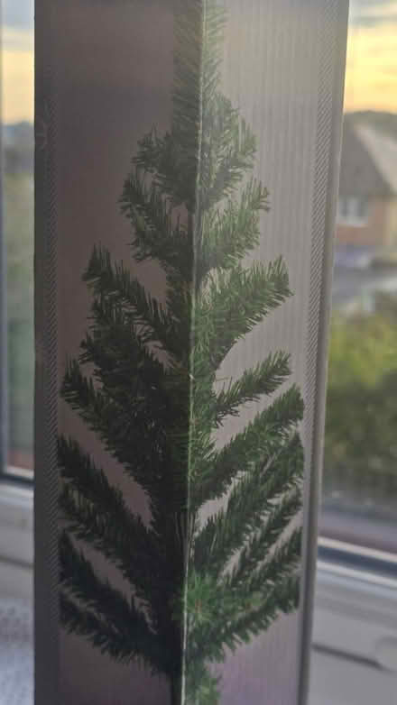 Photo of free Christmas Tree (DE22) #3