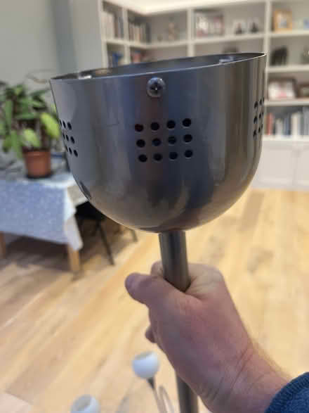 Photo of free Ceiling mounted light fitting plus spare bulbs (Streatham SW16) #2